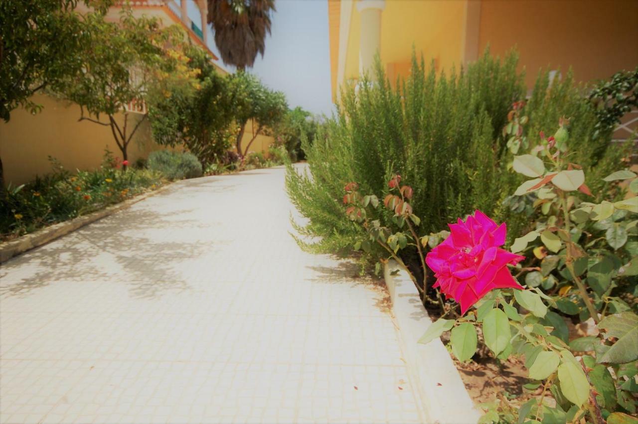 Villa Alice - Free Wifi & Air Co & Swimming Pool - By Bedzy Albufeira Eksteriør bilde